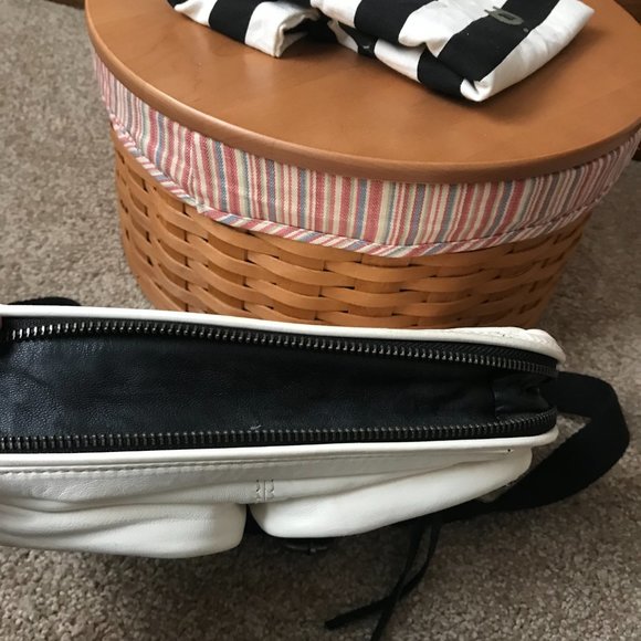 L.A.M.B. White w/Black Zippers Leather Crossbody Bag, Adjustable Strap, Dust Bag - Picture 9 of 16